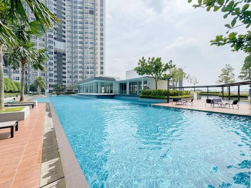Bungalow House untuk Dijual di Southville City Bangi (Dengkil) - Adzura Zamedin - Pool - PropertyGuru.com.my