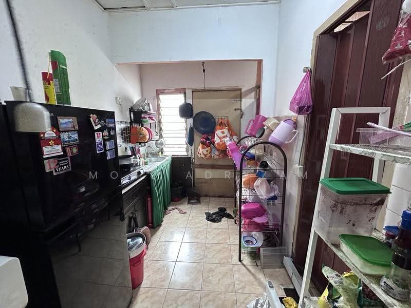 1-storey Terraced House for Sale in Seksyen 17 (Shah Alam) - Mohd Adryzam - PropertyGuru.com.my