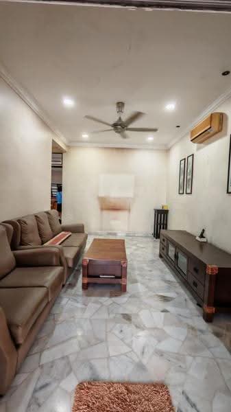 1-storey Terraced House for Sale in Taman Gunung Lambak (Kluang) - Shanel Tee - Living Room - PropertyGuru.com.my