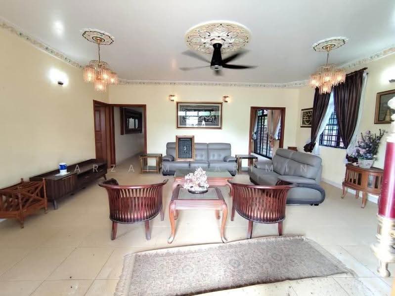 Bungalow House untuk Dijual di Kota Kecil (Kota Tinggi) - Arzaim Barimin - Living Room - PropertyGuru.com.my
