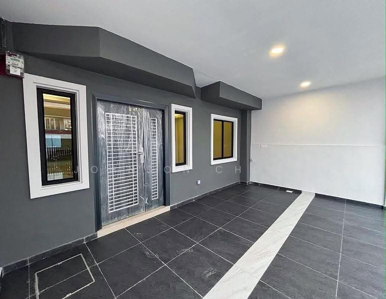 Rumah Teres 2-Tingkat untuk Dijual di Taman Anggerik (Tampoi) - Johnson Chong - Exterior - PropertyGuru.com.my