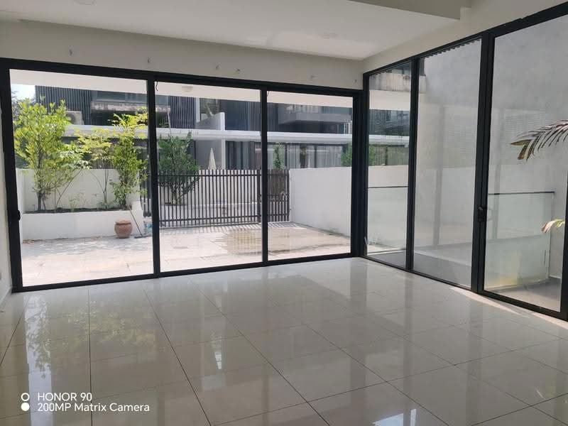4-storey Terraced House for Sale in Damansara Perdana (Selangor) - Belle Low - Living Room - PropertyGuru.com.my