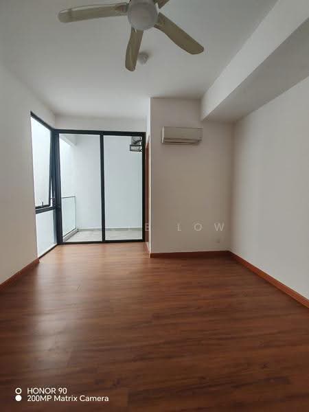 4-storey Terraced House for Sale in Damansara Perdana (Selangor) - Belle Low - Balcony - PropertyGuru.com.my