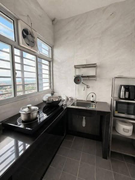 Kondominium untuk Dijual di Aman Heights Condominium - Sally Wong - Kitchen - PropertyGuru.com.my