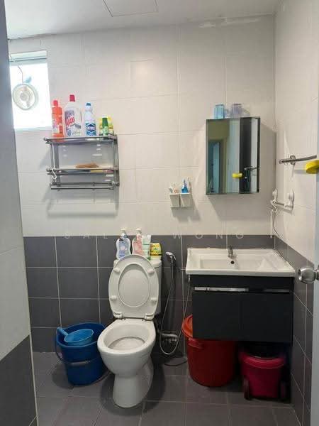 Kondominium untuk Dijual di Aman Heights Condominium - Sally Wong - Bathroom - PropertyGuru.com.my