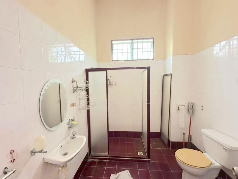Rumah Berkembar untuk Dijual di Sungai Ara (Penang) - Kenny Ooi - Bathroom - PropertyGuru.com.my