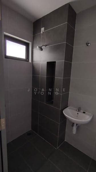 2-storey Terraced House for Sale in Gelang Patah (Johor) - Joanne Yong - Bathroom - PropertyGuru.com.my