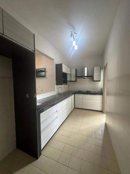 Kondominium untuk Dijual di Aman Heights Condominium - Sally Wong - Kitchen - PropertyGuru.com.my
