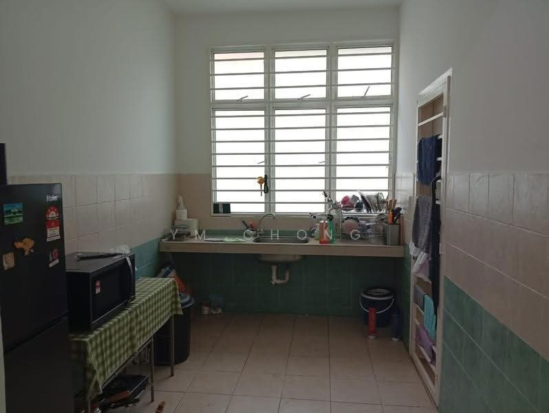 Pangsapuri untuk Disewa di Pangsapuri Bukit Beruang Permai (University Green) - YM Chong - Kitchen - PropertyGuru.com.my