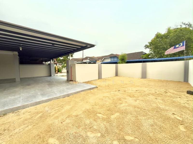 Rumah Teres 1-Tingkat untuk Dijual di Taman Universiti (Skudai) - Yuki Cheng - Exterior - PropertyGuru.com.my