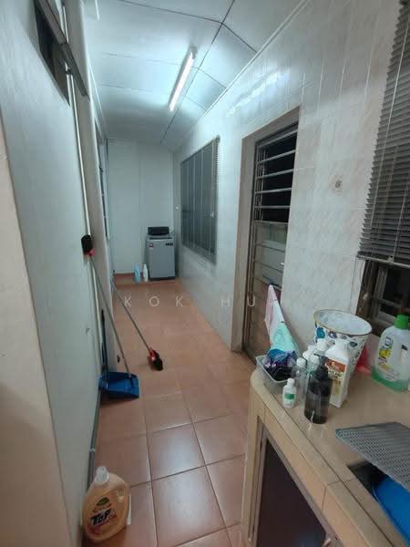 Rumah Teres 2-Tingkat untuk Dijual di Taman Desa Tebrau (Tebrau) - Kok Hui - Corridor - PropertyGuru.com.my