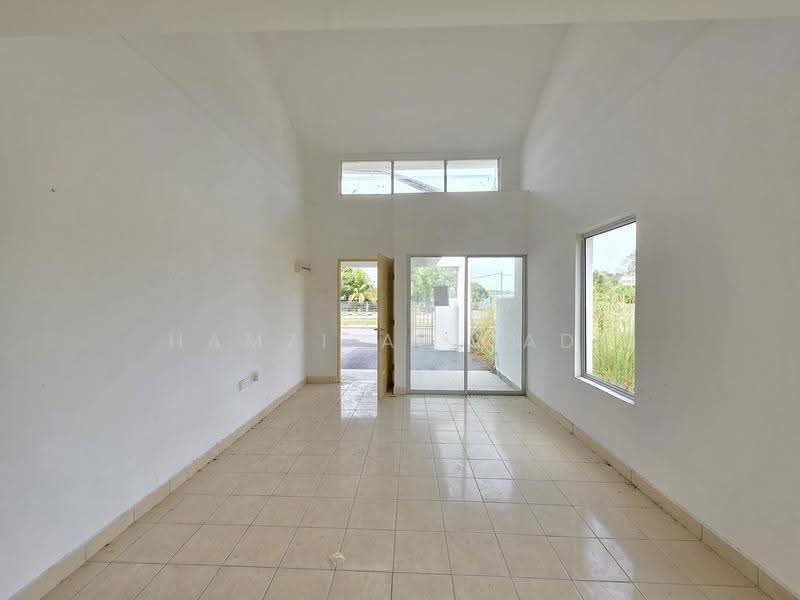 1.5-storey Terraced House for Sale in Bandar Ekar (Rantau) - Hamzi Ab Hadi - Interior - PropertyGuru.com.my