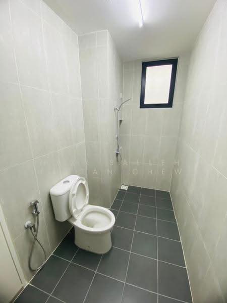 Service Residence for Rent at MKH Boulevard II - Maxx Salleh Hassan Chew - Bathroom - PropertyGuru.com.my