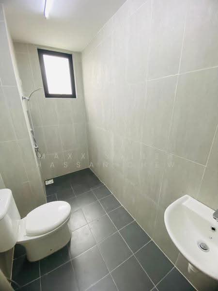 Service Residence for Rent at MKH Boulevard II - Maxx Salleh Hassan Chew - Bathroom - PropertyGuru.com.my