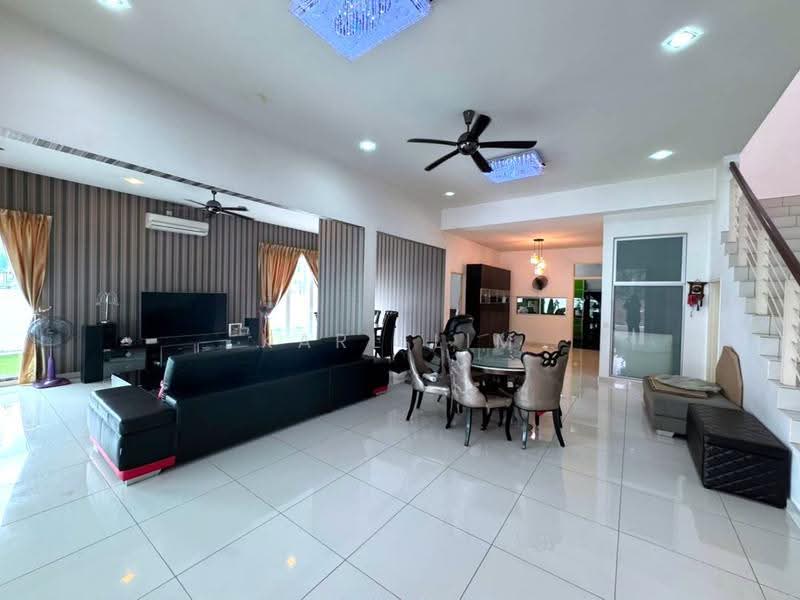 2-storey Terraced House for Sale in Taman Setia Indah (Tebrau) - Karl Lim - Living Room - PropertyGuru.com.my