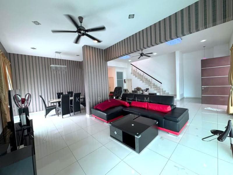 2-storey Terraced House for Sale in Taman Setia Indah (Tebrau) - Karl Lim - Living Room - PropertyGuru.com.my