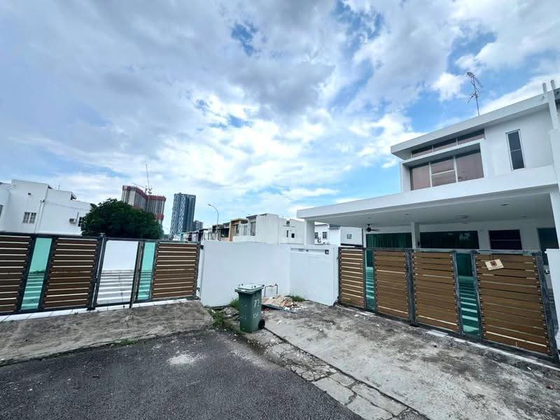 2-storey Terraced House for Sale in Taman Setia Indah (Tebrau) - Karl Lim - Exterior - PropertyGuru.com.my