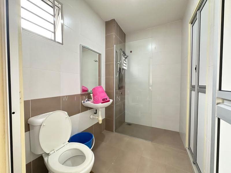 2-storey Terraced House for Sale in Taman Seri Austin (Tebrau) - Winson Tan - Bathroom - PropertyGuru.com.my