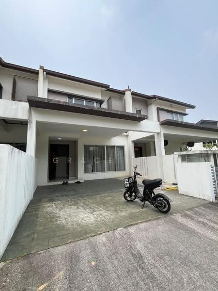 Rumah Teres untuk Disewa di Bandar Tropicana Aman (Telok Panglima Garang) - Grace Lai - Exterior - PropertyGuru.com.my