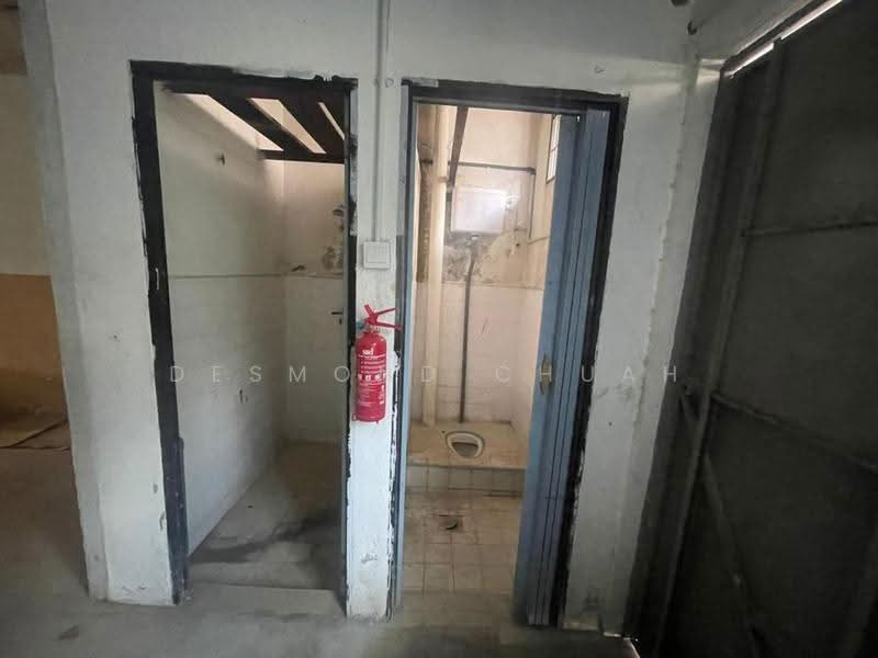 Shop for Rent in Bukit Minyak (Penang) - Desmond Chuah - Bathroom - PropertyGuru.com.my