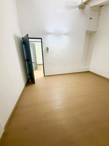 Rumah Teres 2-Tingkat untuk Dijual di Taman Megah Ria (Masai) - Kuu Chin - Interior - PropertyGuru.com.my
