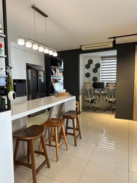 Kondominium untuk Dijual di The Westside One - Veronica See - Kitchen - PropertyGuru.com.my