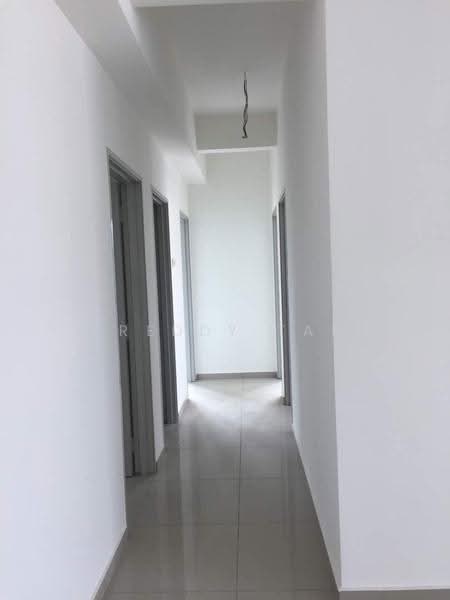 Kondominium untuk Dijual di The Promenade - Freddy Tan - Corridor - PropertyGuru.com.my