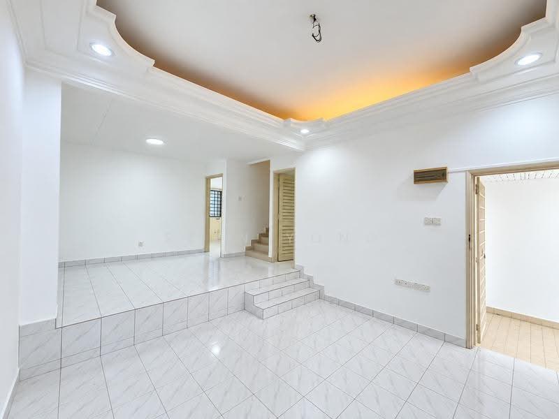 2-storey Terraced House for Sale in Selayang (Selangor) - Sean Yong - Living Room - PropertyGuru.com.my