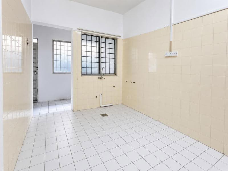 2-storey Terraced House for Sale in Selayang (Selangor) - Sean Yong - Kitchen - PropertyGuru.com.my