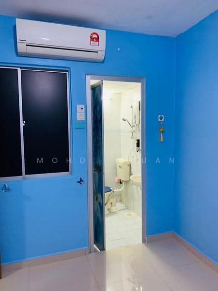 Flat for Sale at Rumah Pangsa Saga (Saga Suria) - Mohd Riduan - Bathroom - PropertyGuru.com.my