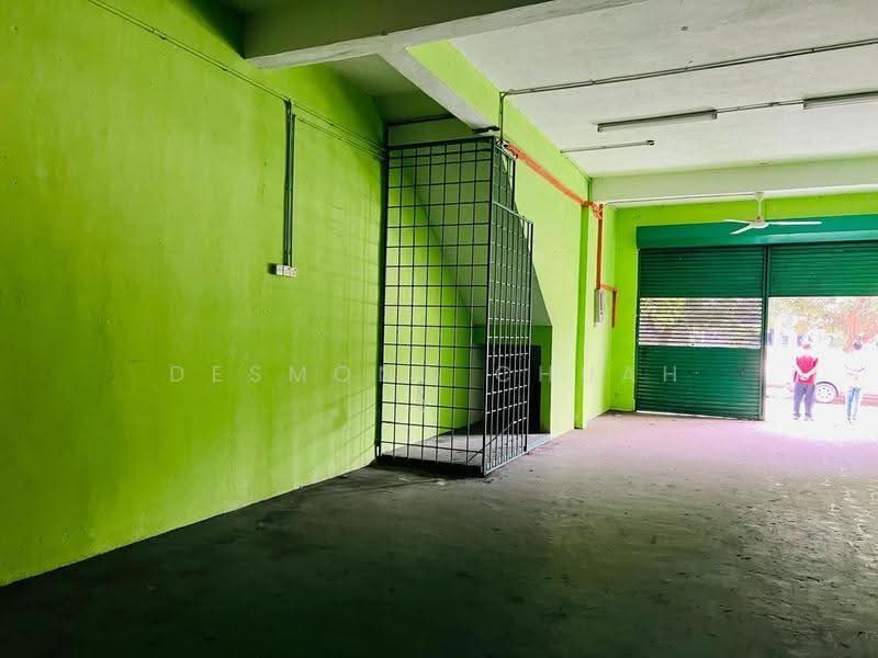 Shop for Rent in Bukit Minyak (Penang) - Desmond Chuah - Interior - PropertyGuru.com.my