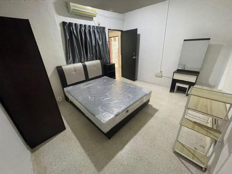 2-storey Terraced House for Rent in Johor Bahru (Johor) - Desmond Lim - Bedroom - PropertyGuru.com.my