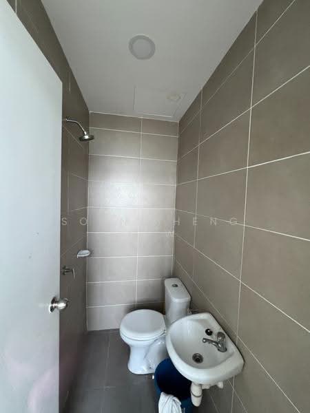 Service Residence for Sale at You Residences @ You City - Soon Sheng Law - Bathroom - PropertyGuru.com.my