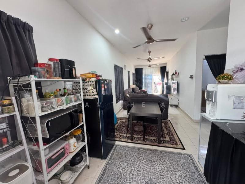 1-storey Terraced House for Sale in Penor (Pahang) - Idham Che'Ali - Living Room - PropertyGuru.com.my