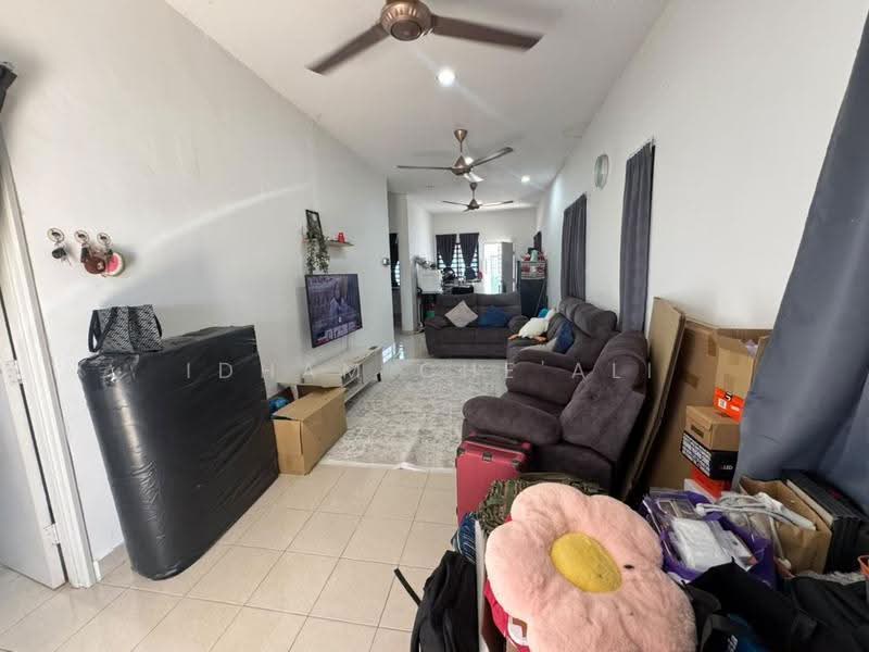 1-storey Terraced House for Sale in Penor (Pahang) - Idham Che'Ali - Living Room - PropertyGuru.com.my