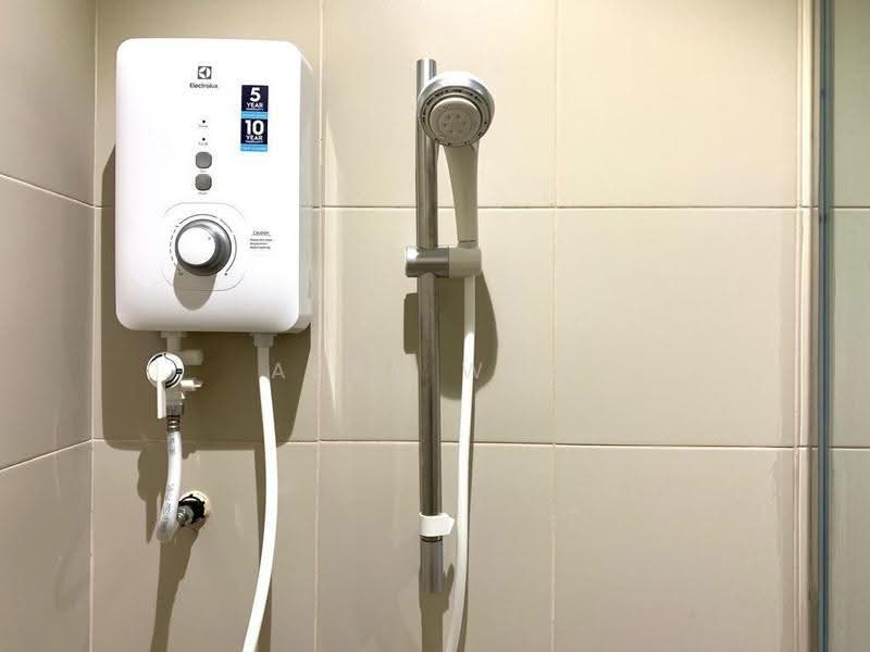 Service Residence for Rent at Hyde Tower - Abby Woo - Bathroom - PropertyGuru.com.my