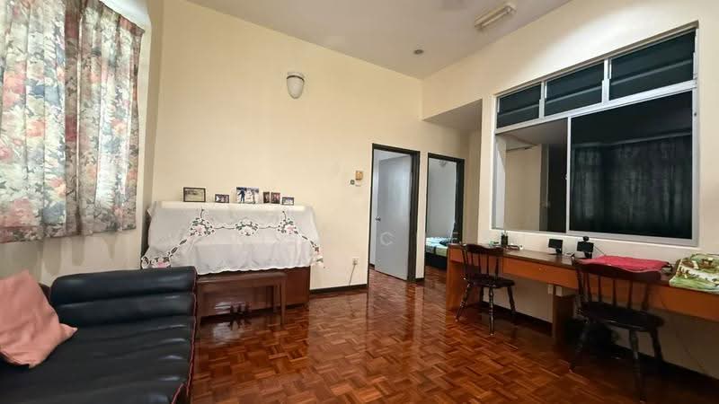 2-storey Terraced House for Sale in Gelugor (Penang) - Vivien Cheah - Living Room - PropertyGuru.com.my
