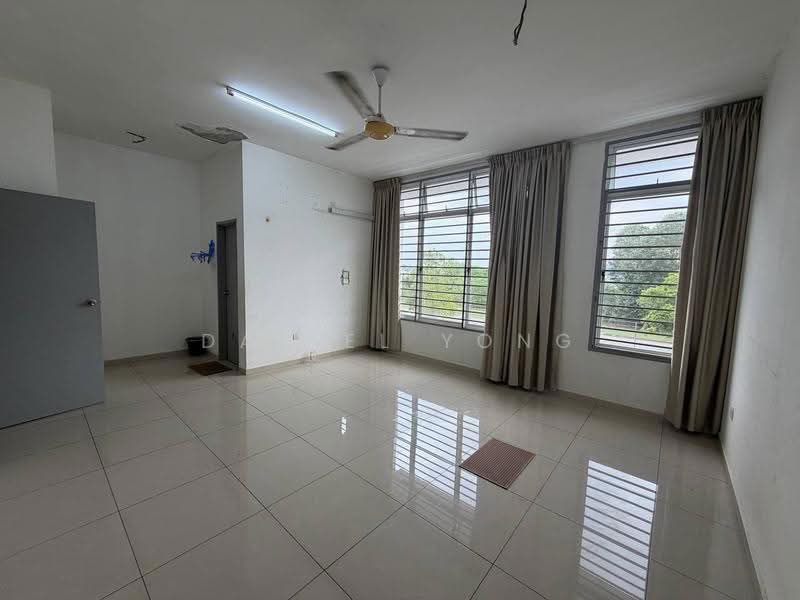 Rumah Teres 2-Tingkat untuk Dijual di Mutiara Rini (Skudai) - Daniel Yong - Living Room - PropertyGuru.com.my
