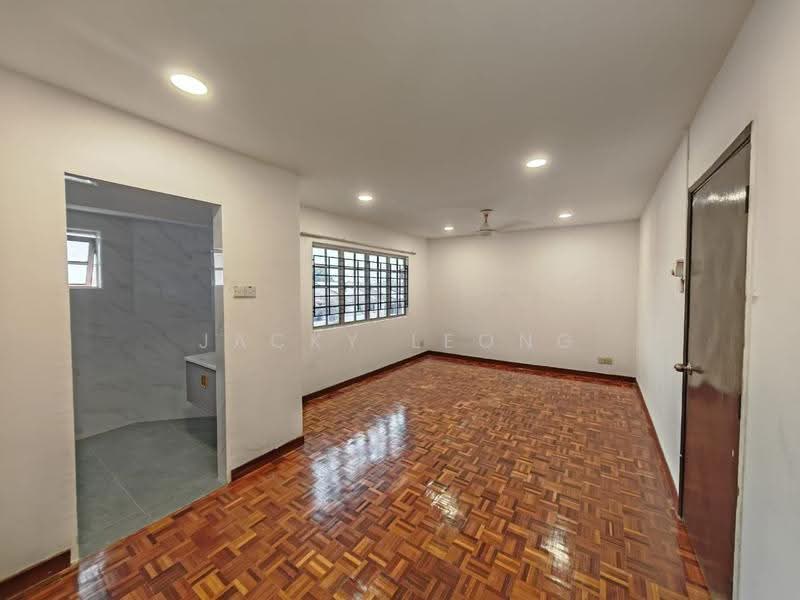 2-storey Terraced House for Sale in Seksyen 17 (Petaling Jaya) - Jacky Leong - Living Room - PropertyGuru.com.my