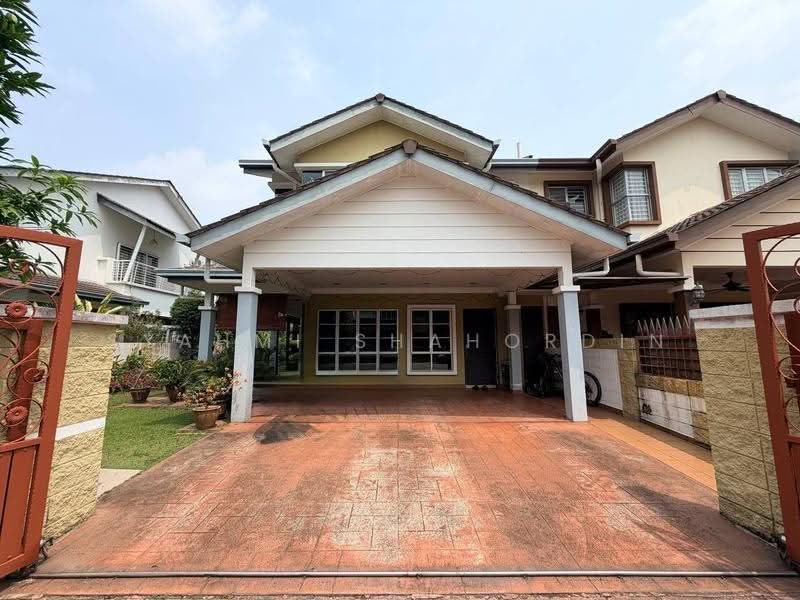 Semi-Detached House for Sale in Shah Alam (Selangor) - Syahmi Shahordin - Exterior - PropertyGuru.com.my