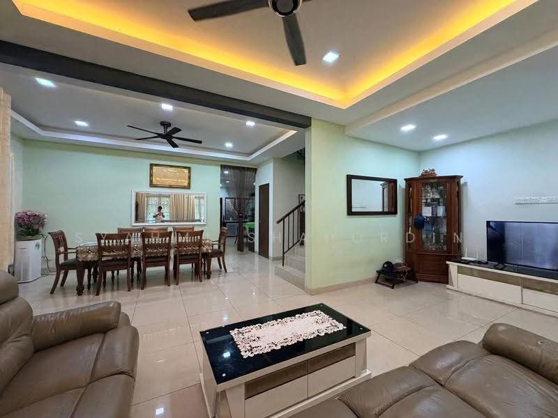 Semi-Detached House for Sale in Shah Alam (Selangor) - Syahmi Shahordin - Living Room - PropertyGuru.com.my