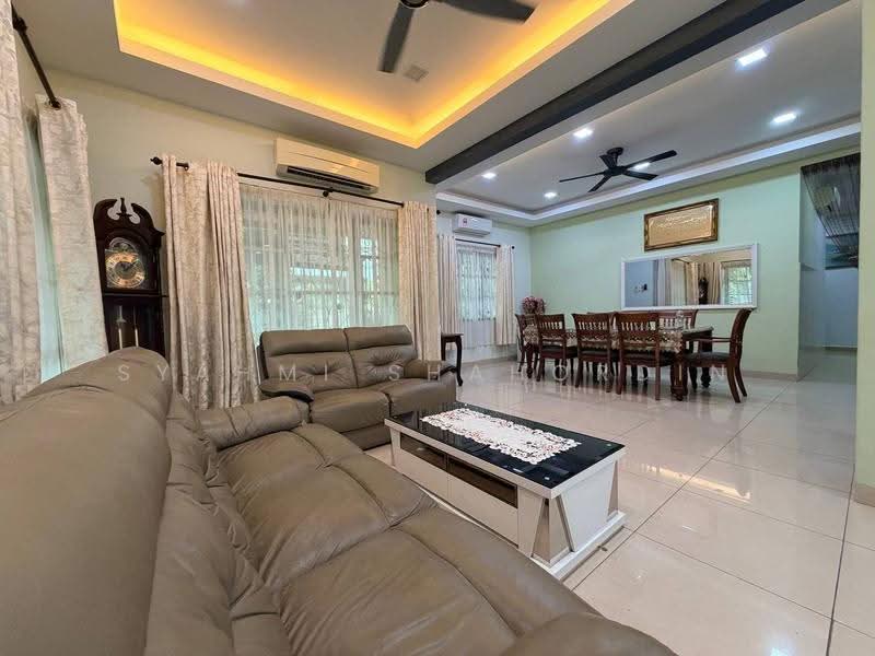 Semi-Detached House for Sale in Shah Alam (Selangor) - Syahmi Shahordin - Living Room - PropertyGuru.com.my
