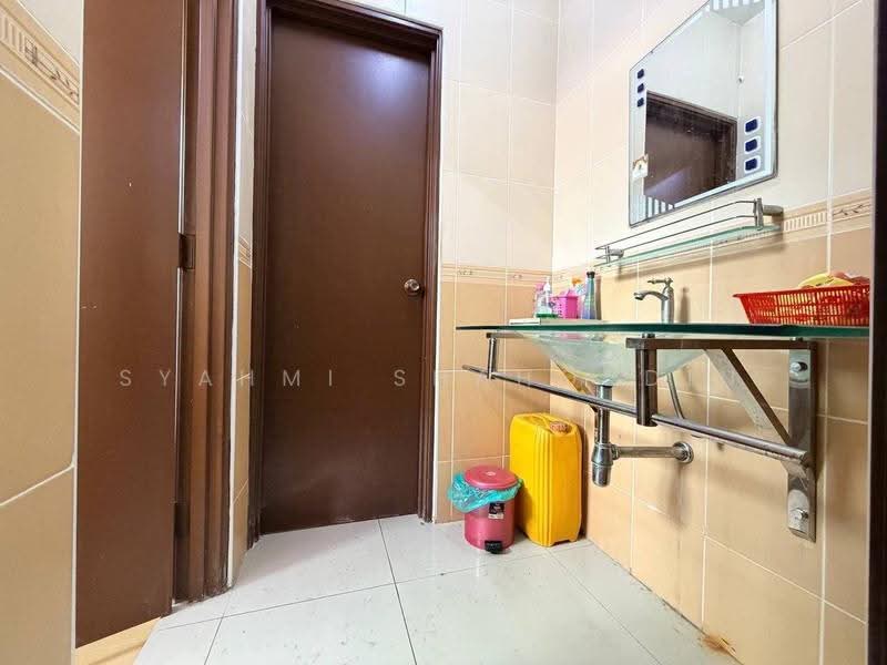 Semi-Detached House for Sale in Shah Alam (Selangor) - Syahmi Shahordin - Bathroom - PropertyGuru.com.my