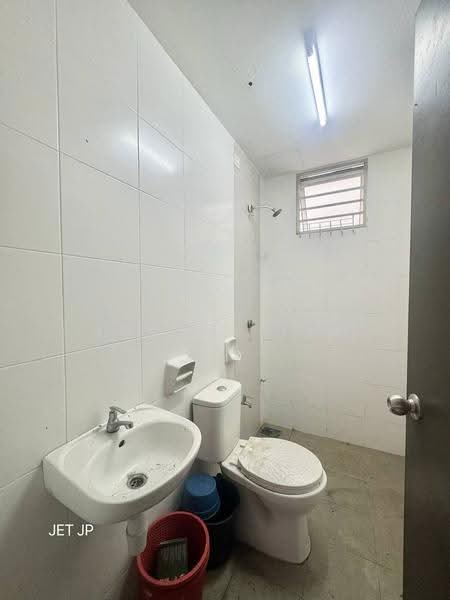 Apartment for Sale at Orchis Apartment - Joanne Lim - Bathroom - PropertyGuru.com.my