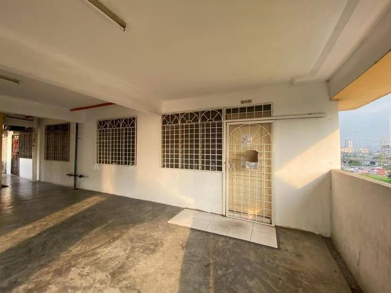 Pangsapuri untuk Dijual di Mentari Court - Azrul Ismail - Exterior - PropertyGuru.com.my