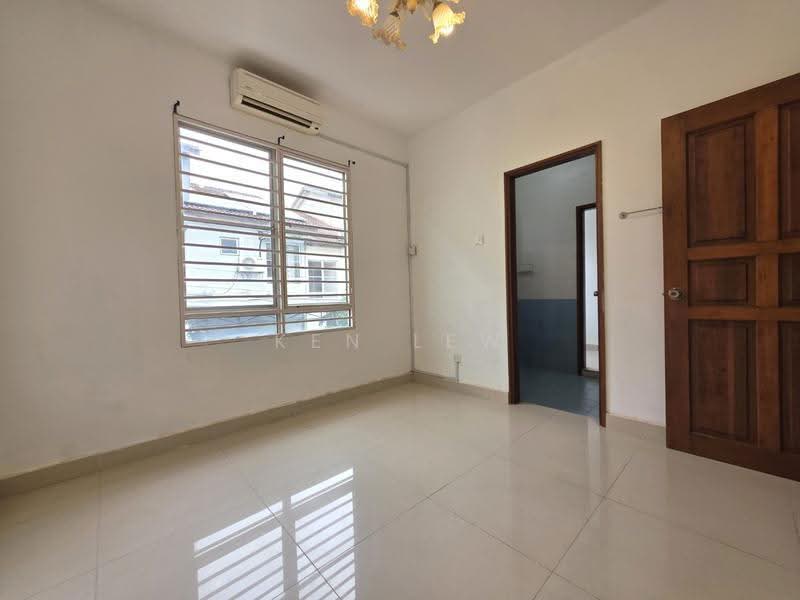 2-storey Terraced House for Sale in Taman Bukit Suria (Cheras) - Ken Lew - Interior - PropertyGuru.com.my