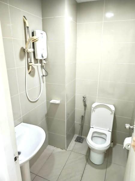 Kediaman Servis untuk Disewa di The Scott Garden SOHO - David Lao - Bathroom - PropertyGuru.com.my