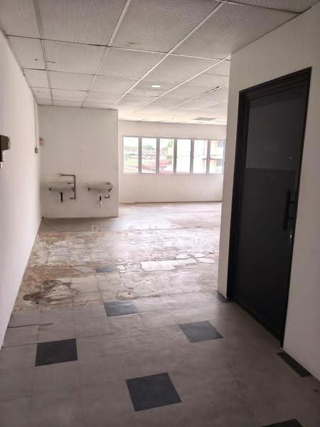 Shop for Rent in Sungai Dua (Penang) - Desmond Chuah - Interior - PropertyGuru.com.my