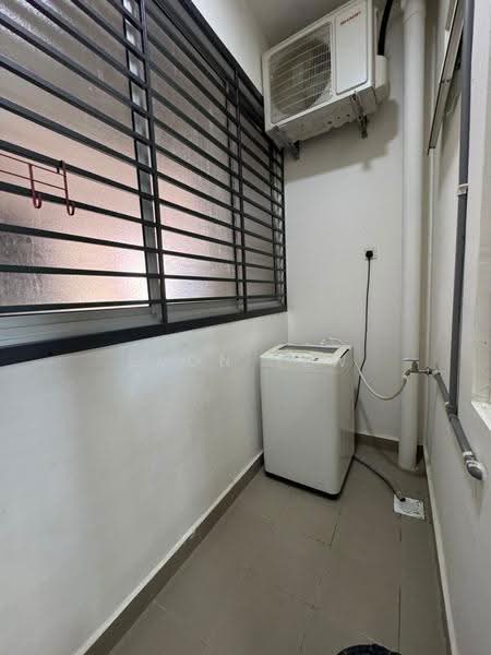 Apartment for Sale at Taman Nusa Heights 1 - Evon Yew - Balcony - PropertyGuru.com.my