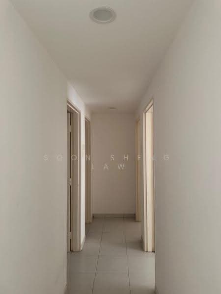 Pangsapuri untuk Dijual di Mandarina Court - Soon Sheng Law - Corridor - PropertyGuru.com.my